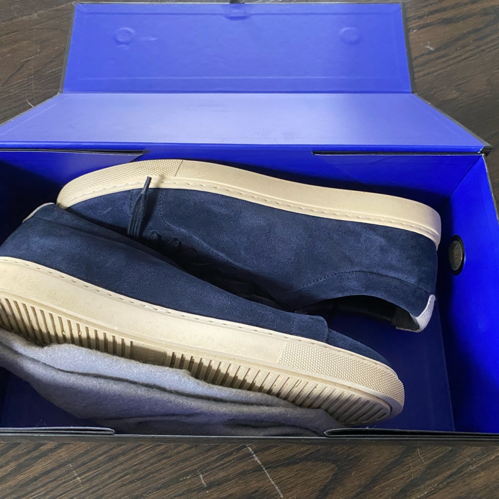 Allen Edmonds blue suede Oliver lace. Size 9.5 with box/bag.